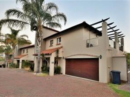 3 Bedroom Townhouse in Bassonia