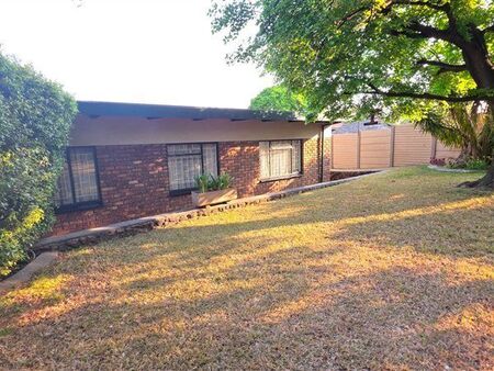 3 Bedroom House in Erasmia