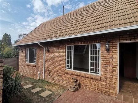 2 Bedroom Townhouse in Zwartkop