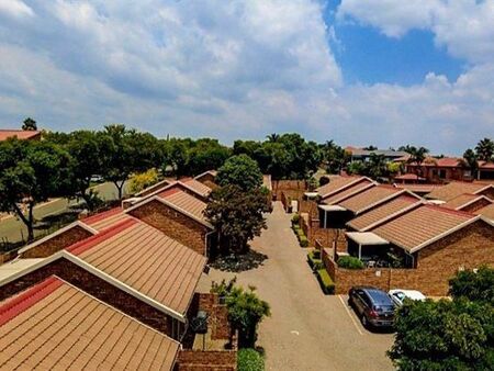 2 Bedroom Townhouse in Highveld