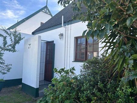 3 Bedroom Townhouse in Lorraine