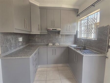 2 Bedroom Apartment in Shastri Park