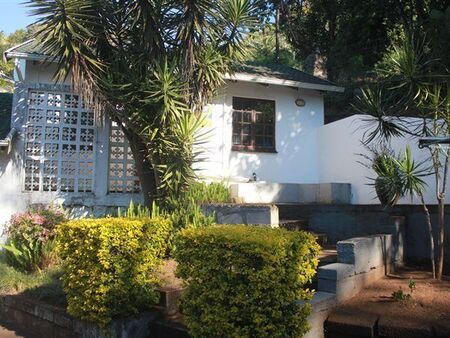 Bachelor apartment in Kloof