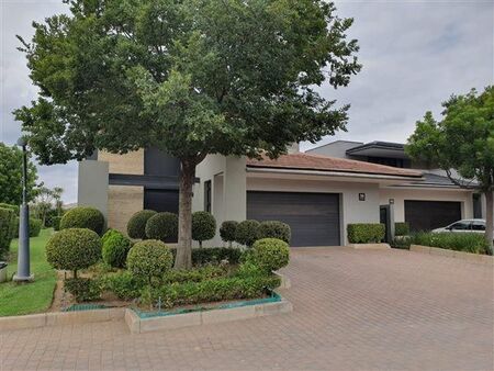 3 Bedroom House in Lombardy Estate