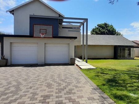 5 Bedroom House in Monument Park