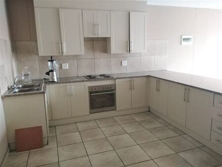 3 Bedroom Apartment in Annlin