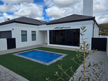 3 Bedroom House in Sandy Point
