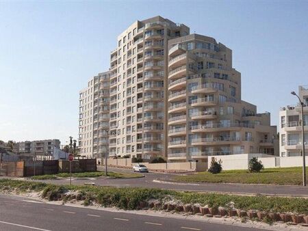 2 Bedroom Apartment in Table View
