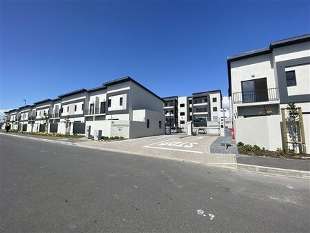 3 Bedroom Apartment in Sandown