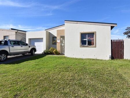 3 Bedroom House in Vredelust