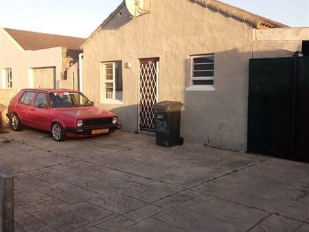 2 Bedroom House in Weltevreden Valley