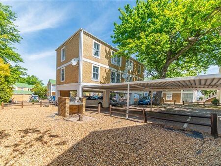 1 Bedroom Apartment in La Colline