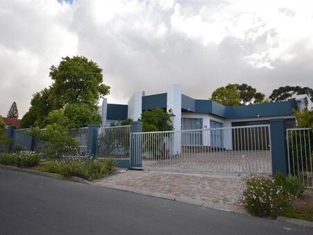 3 Bedroom House in Heldervue