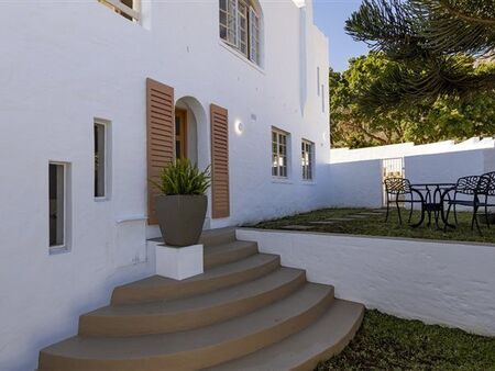 3 Bedroom House in Mountainside
