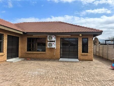 3 Bedroom House in Onverwacht