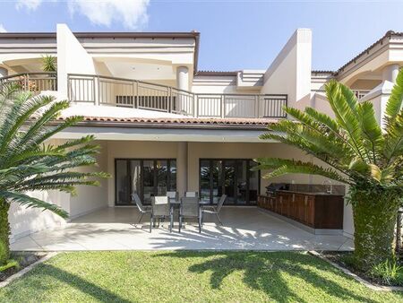 4 Bedroom House in Meer En See