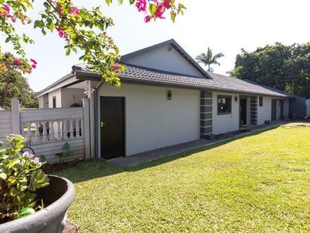 4 Bedroom House in Meer En See