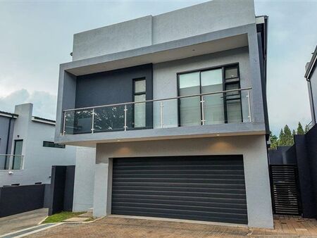 4 Bedroom Cluster in Bryanston