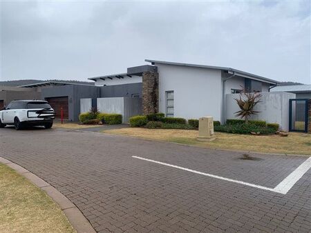 3 Bedroom House in Eye of Africa