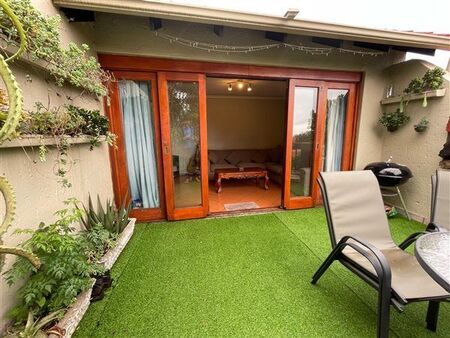 3 Bedroom Apartment in Paulshof