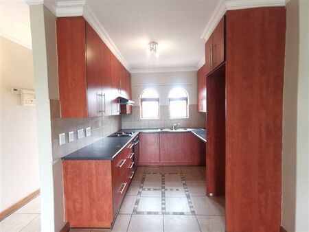 2 Bedroom Apartment in Heidelberg Central