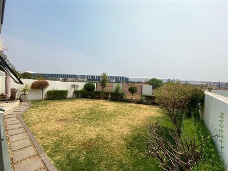 3 Bedroom Apartment in Modderfontein