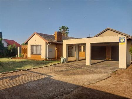 3 Bedroom House in Leondale