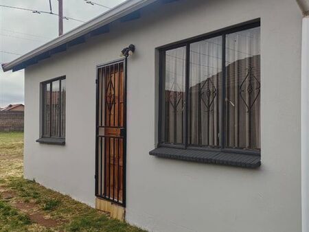 2 Bedroom House in Windmill Park
