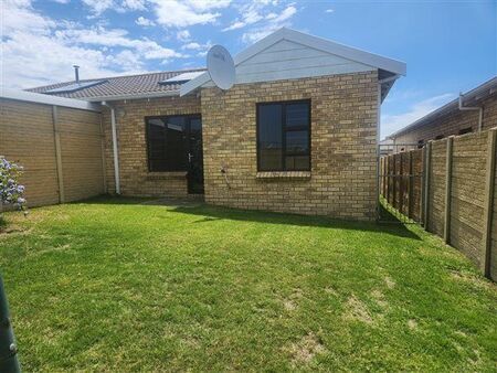 2 Bedroom Townhouse in Sherwood and surrounds