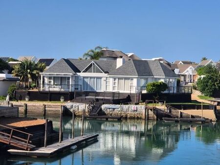 6 Bedroom House in St Francis Bay Canals
