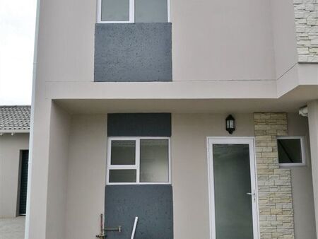 2.5 Bedroom Duplex in Overbaakens