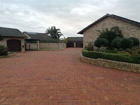 2 Bedroom Simplex in Greenacres