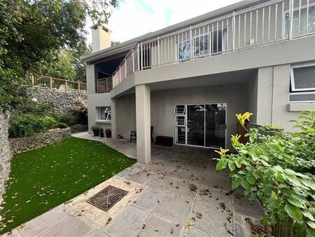 2 Bedroom Flat in Beacon Bay