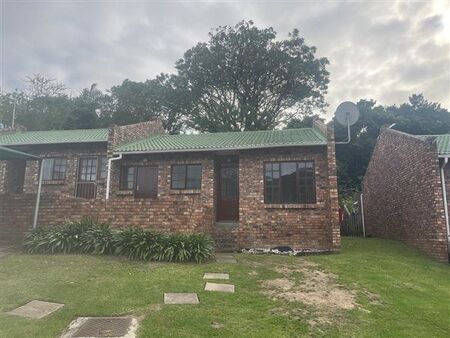 2 Bedroom Townhouse in Nahoon Valley Park