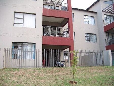 2 Bedroom Apartment in Honeydew