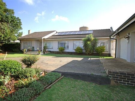 4 Bedroom House in Wilro Park