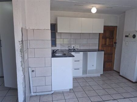 1 Bedroom Apartment in Krugersdorp West