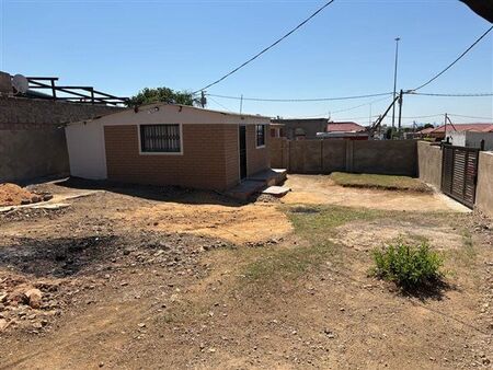 1.5 Bedroom House in Lotus Gardens