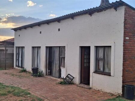 3 Bedroom House in Kwaggasrand