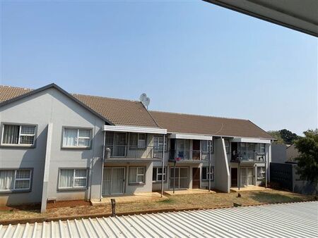 2 Bedroom Apartment in Montana Park