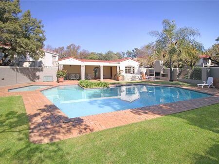 2 Bedroom Apartment in Bryanston