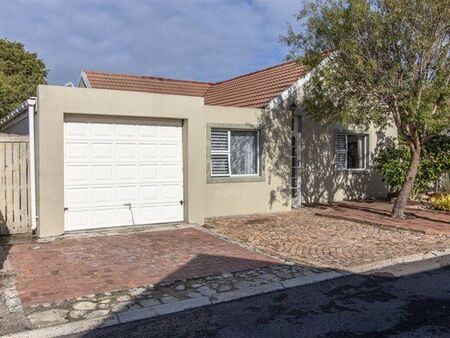 3 Bedroom Townhouse in Franskraal