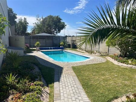 2 Bedroom Apartment in West Beach