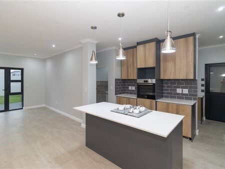 4 Bedroom House in Sandown
