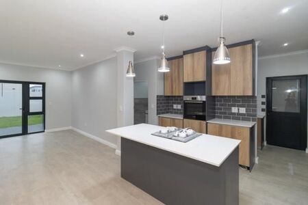 4 Bedroom House in Sandown