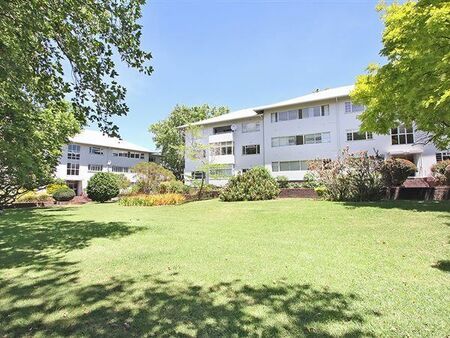 3 Bedroom Apartment in Kenilworth Upper