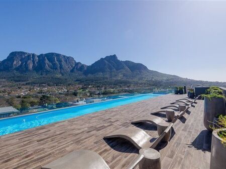 2 Bedroom Apartment in Newlands