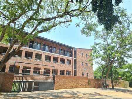 2 Bedroom Apartment in Sonheuwel