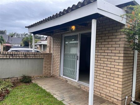 2 Bedroom Simplex in Meer En See