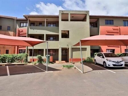 2 Bedroom Flat in Montclair